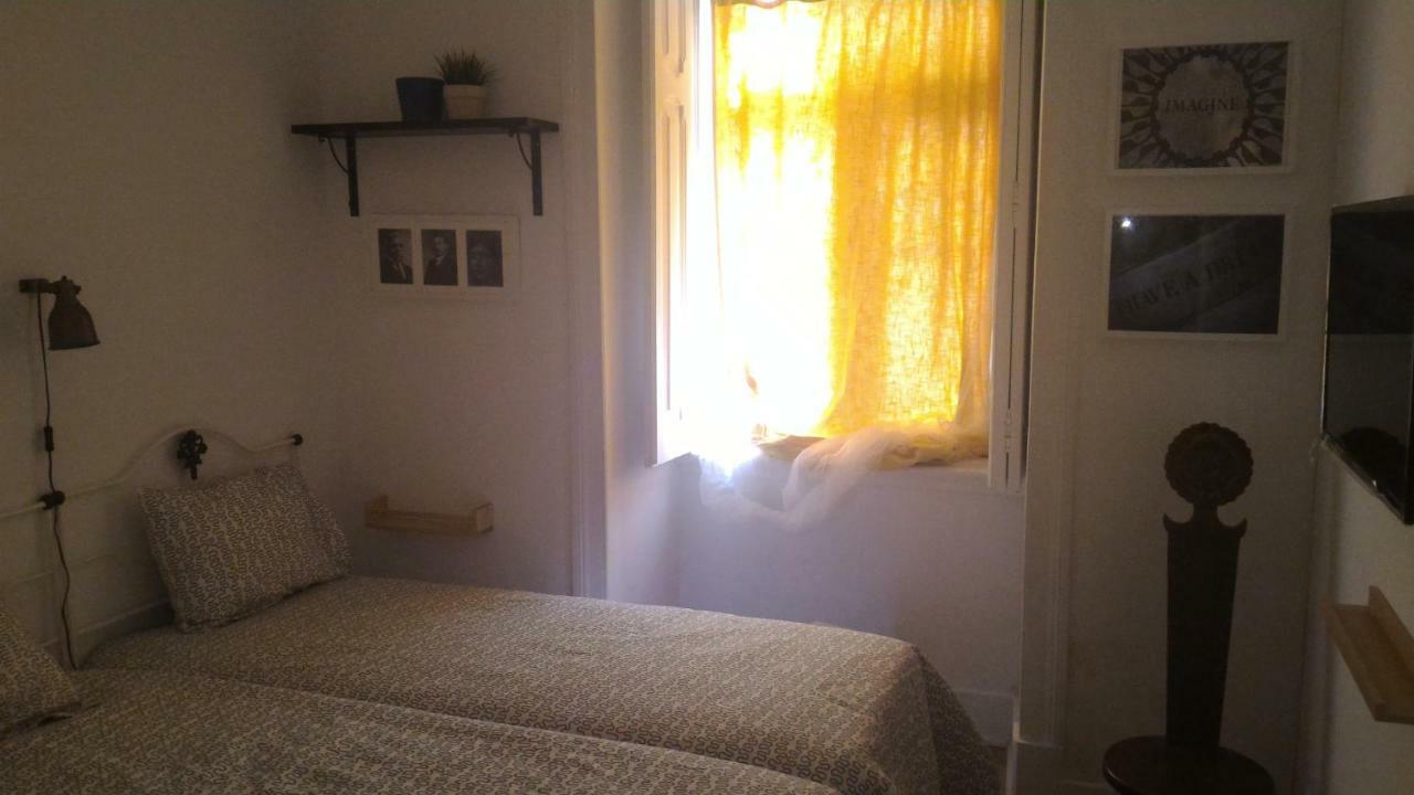 Ritz & Freud Guest House Lisbona Esterno foto
