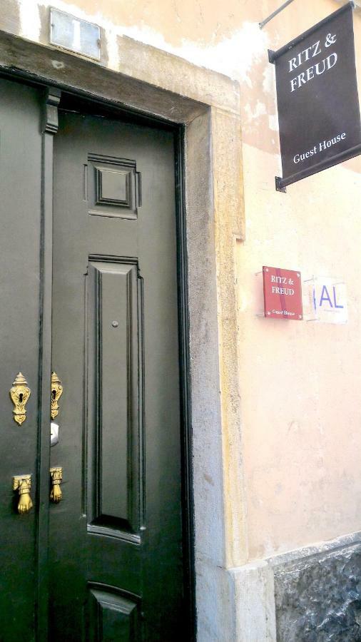 Ritz & Freud Guest House Lisbona Esterno foto
